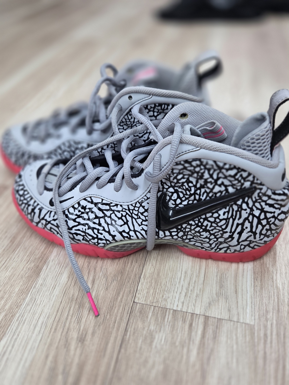 Kids' Grey and Pink Elephant Print Sneakers - Nike